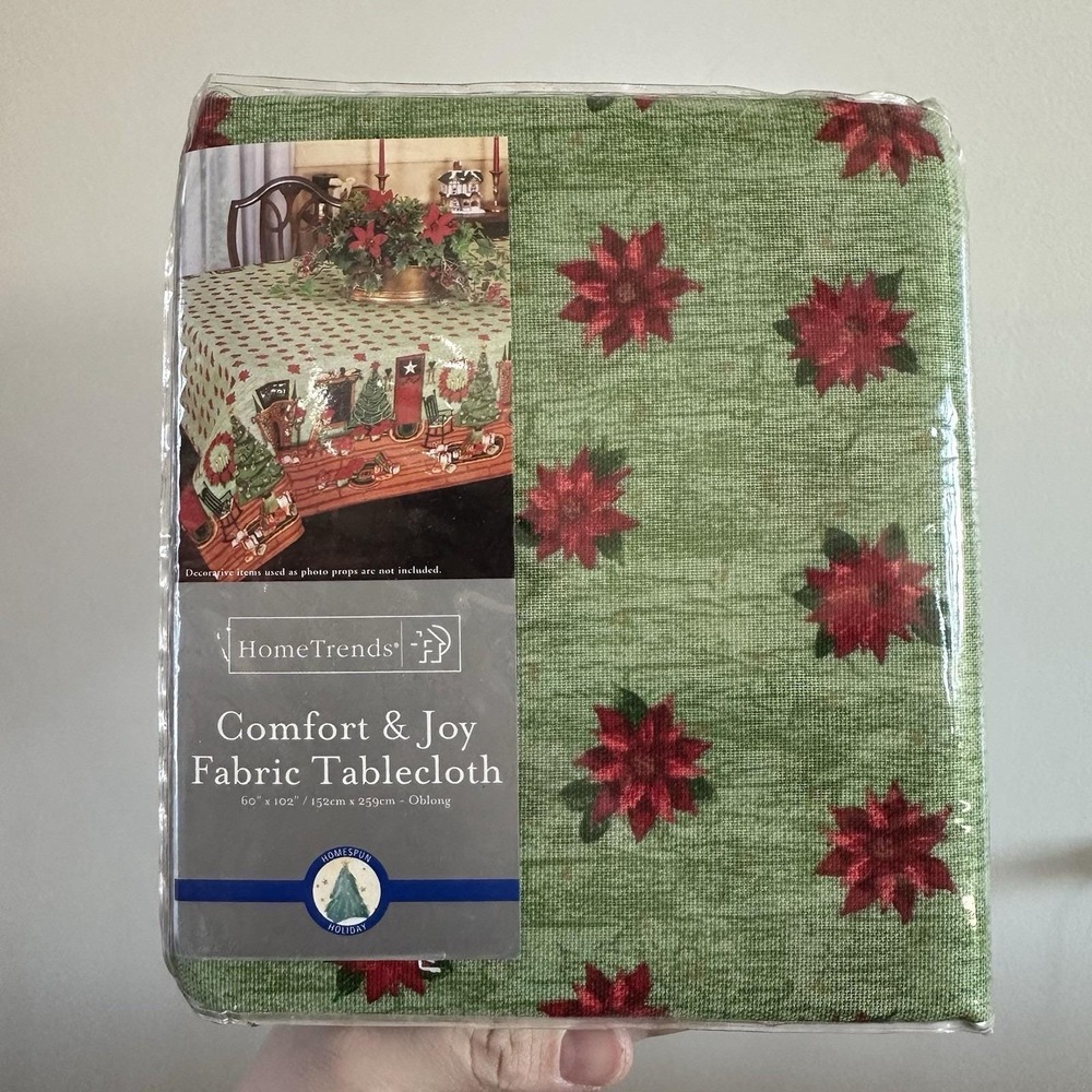 VTG Home Trends fabric Tablecloth Comfort & Joy 60x102 Oblong Tree Presents